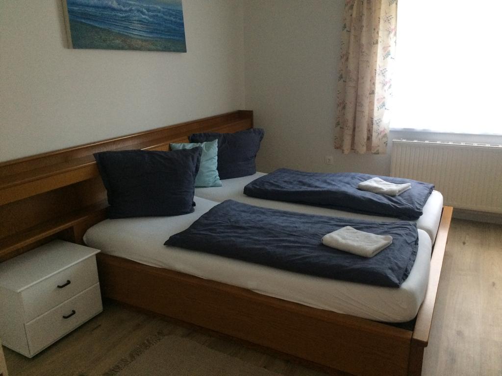 Ferienwohnung Báró Berg Apartman Kapuvár Exterior foto